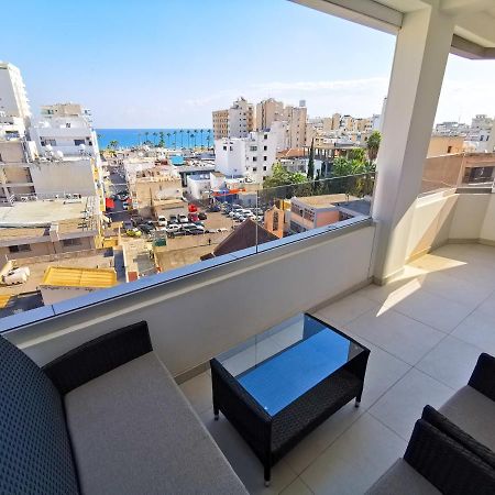 Sunny Daze Seaview Apartment Larnaca Buitenkant foto